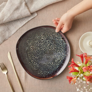 New Galactic Reactive Glaze Dinner Plate, 27cm, Black